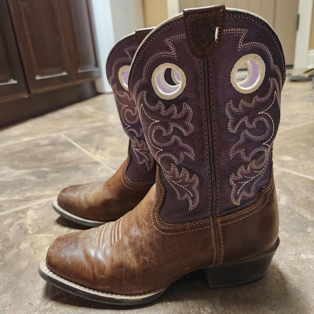 Boys Ariat Size 3